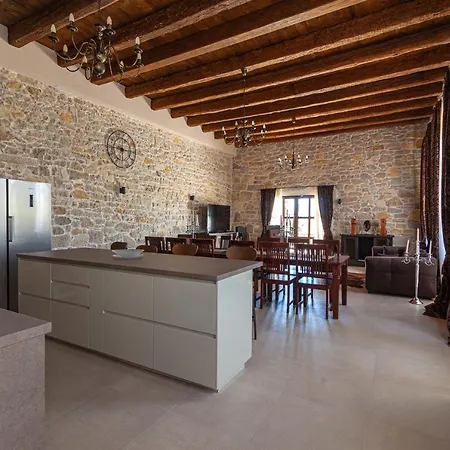 Luxury Marija - Rustic With Pool And Sauna Vila Skradin