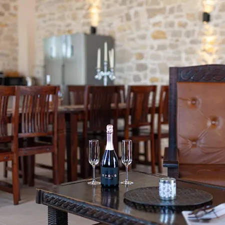 Vila Luxury Marija - Rustic With Pool And Sauna