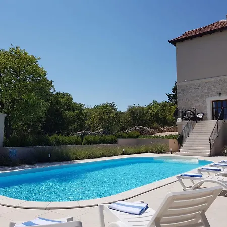 Vila Luxury Marija - Rustic With Pool And Sauna Skradin