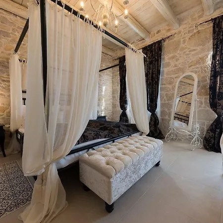 Vila Luxury Marija - Rustic With Pool And Sauna *