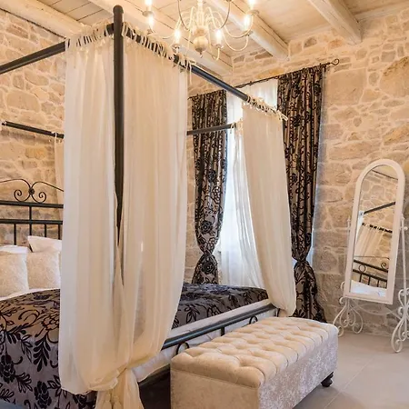 Luxury Marija - Rustic With Pool And Sauna Vila *