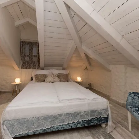 Vila Luxury Marija - Rustic With Pool And Sauna