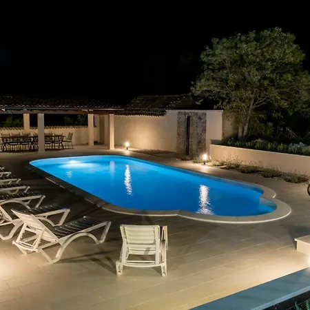 Luxury Marija - Rustic With Pool And Sauna *