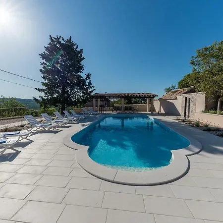 Luxury Marija - Rustic With Pool And Sauna Skradin